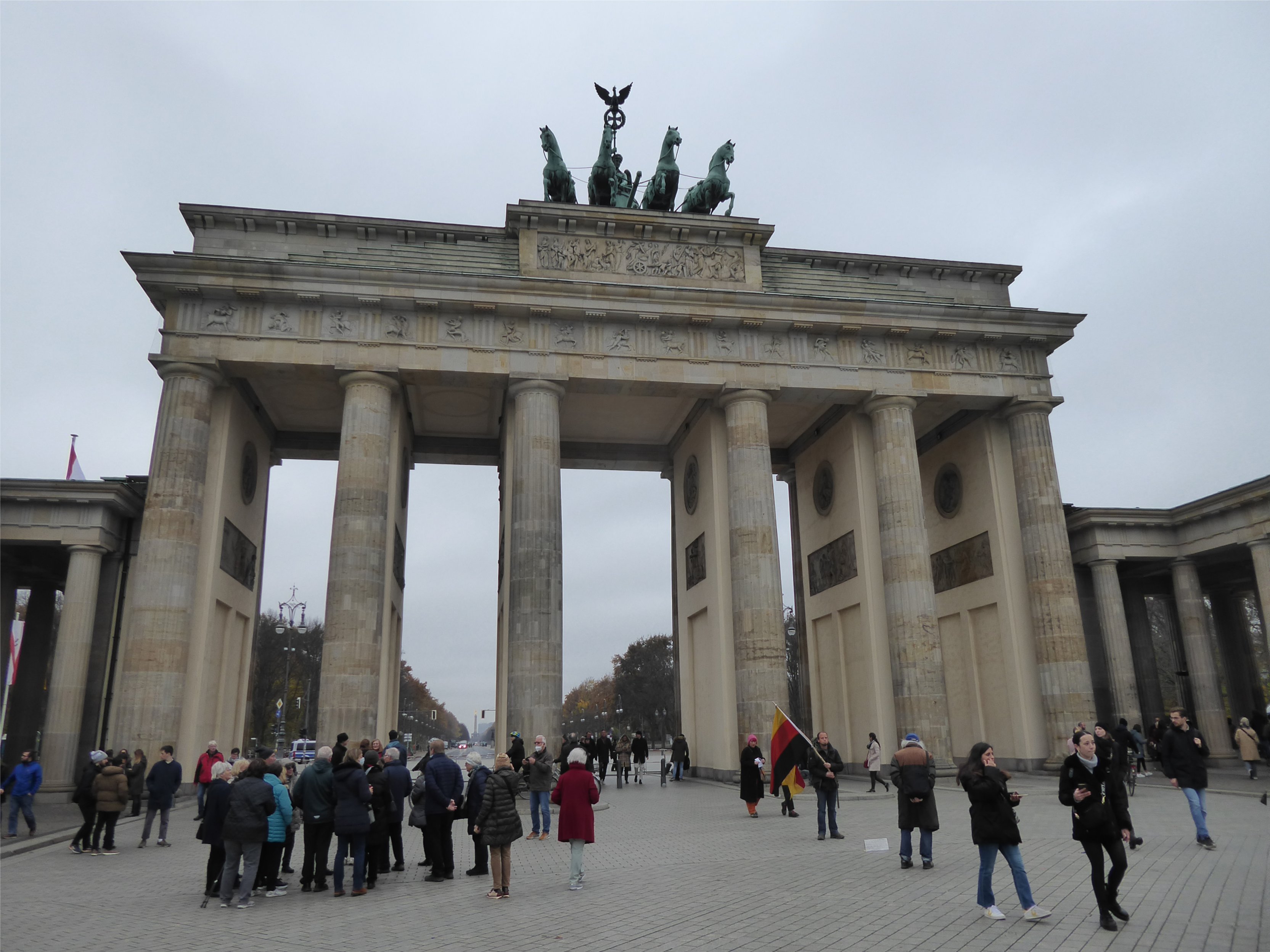 3. Tag: Berlin: Neues Museum 
(Bild: Brandenburger Tor)