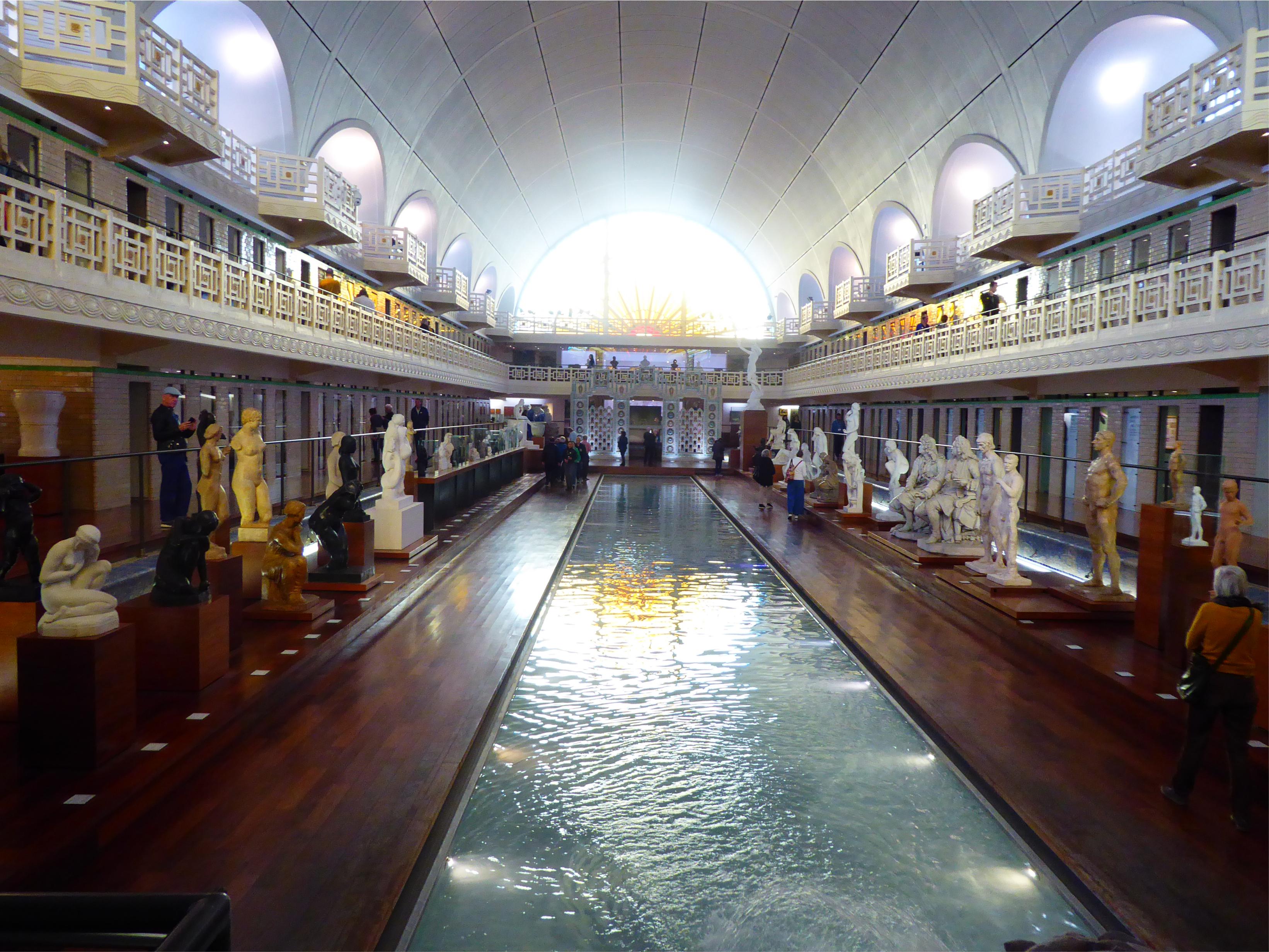 Roubaix: La Piscine Roubaix: La Piscine